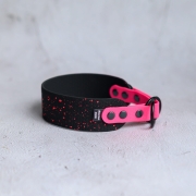 Obroża półzaciskowa 40 mm – czarna taśma hexa/smooth, szerokość i dopasowanie, Bueno DOG neon pink róż różowa obroża dla psa