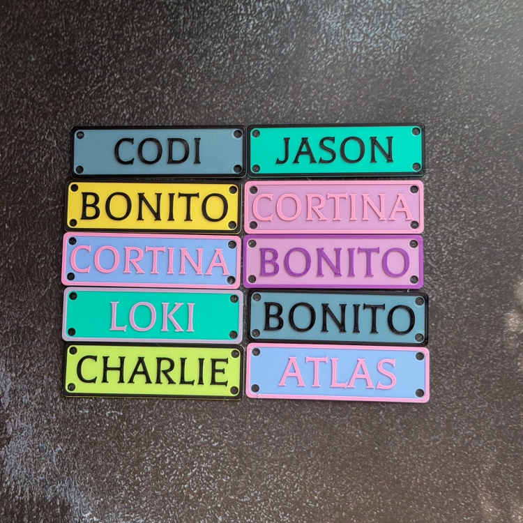 Name plate on dog kennel at conformation dog show