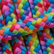 Tęczowa lina PPM Rainbow, zbliżenie wielobarwnego splotu