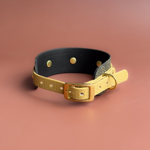 Obroża na sprzączkę DOUBLE 4 cm 31-40 cm black hexa gold hexa