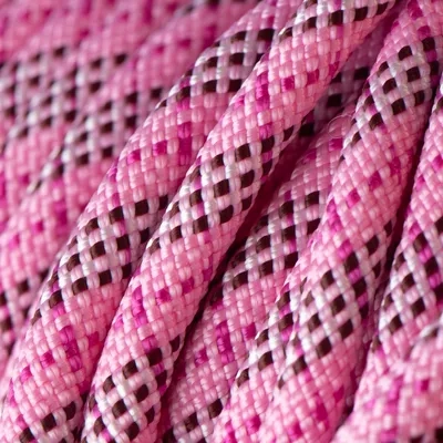 Różowa lina Tartan Pink z wzorem kratki, przykład koloru