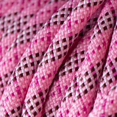 Różowa lina Tartan Pink z wzorem kratki, przykład koloru